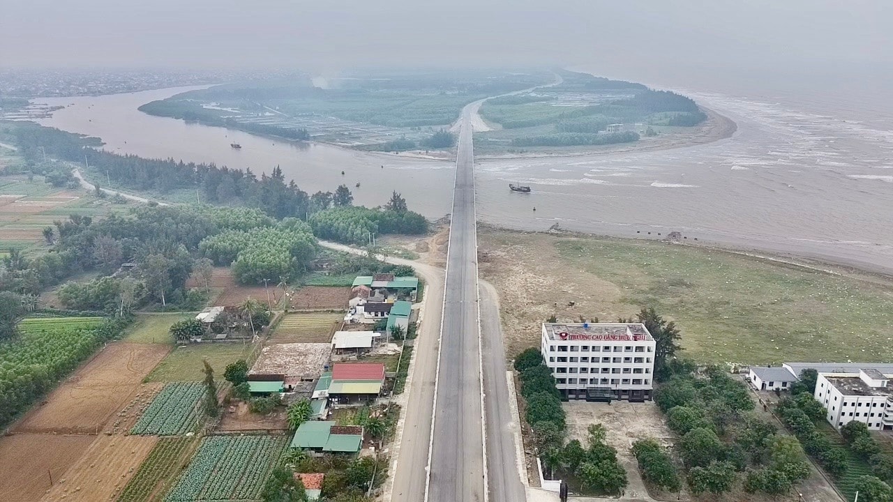 Theo Giám đốc Ban Quản lý Dự án Công trình Giao thông Nghệ An Hoàng Quốc Khánh, dự án hiện đang thực hiện nghiệm thu và bàn giao từng phần để sớm đưa vào sử dụng.